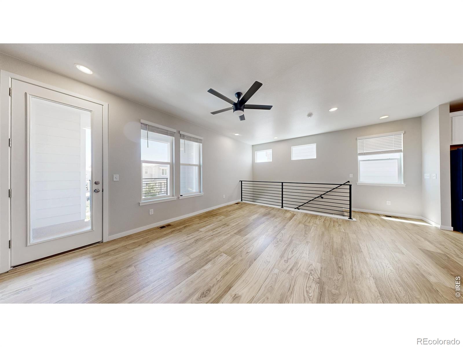 MLS Image #8 for 12231  farmview street,thornton, Colorado