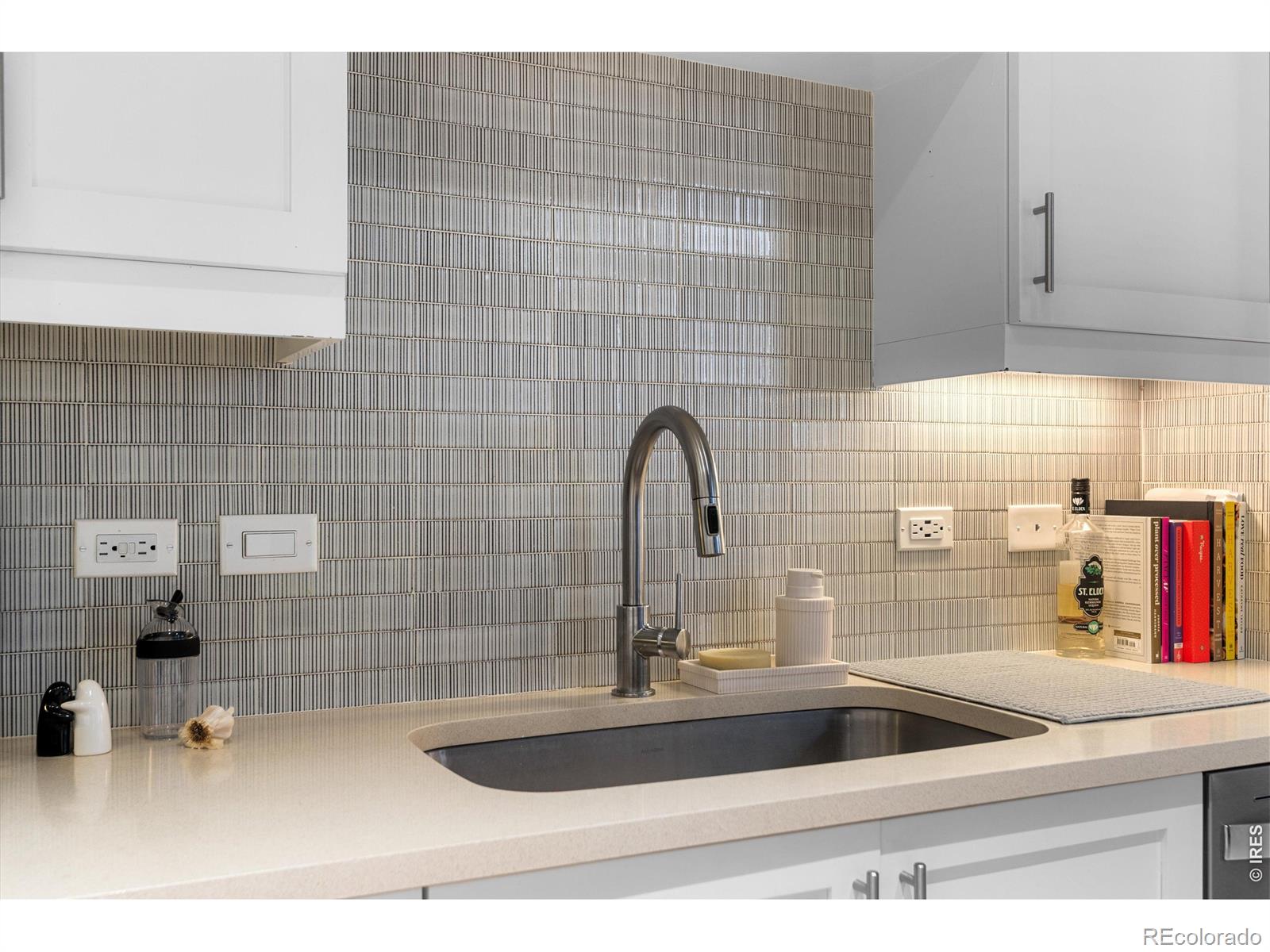 MLS Image #6 for 3301  arapahoe avenue,boulder, Colorado