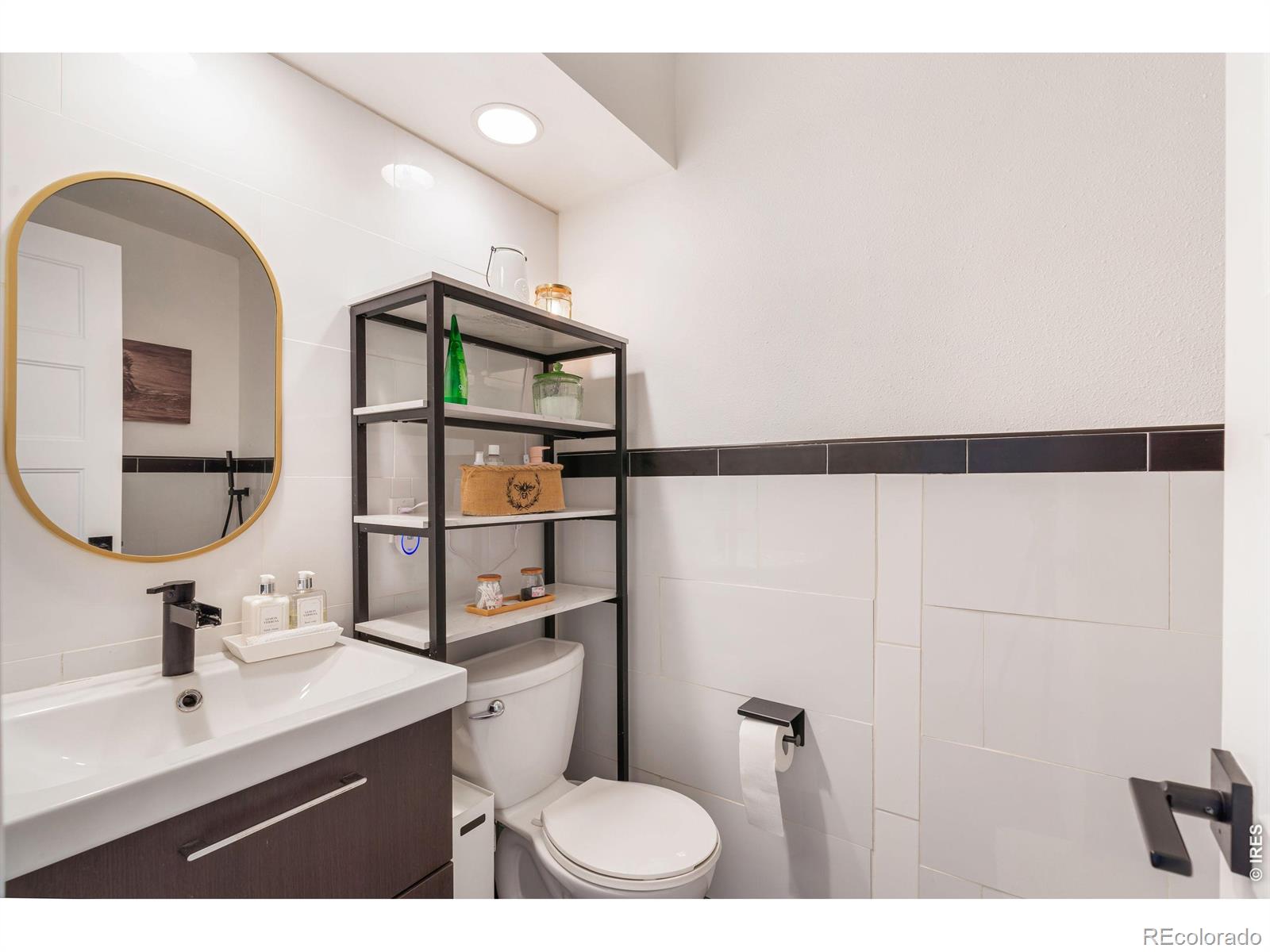 MLS Image #12 for 2795 e euclid avenue,centennial, Colorado