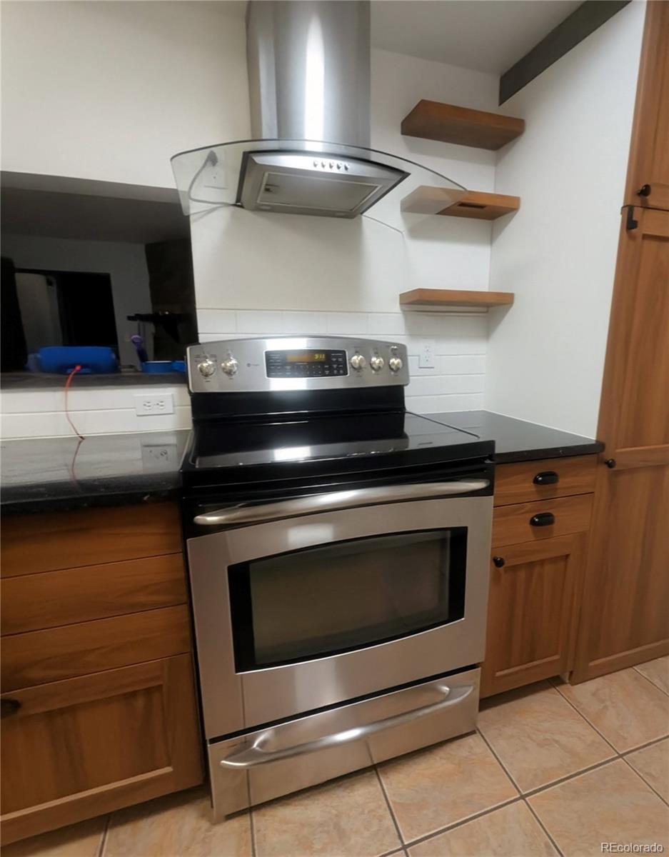 MLS Image #6 for 8335  fairmount drive 3-203,denver, Colorado
