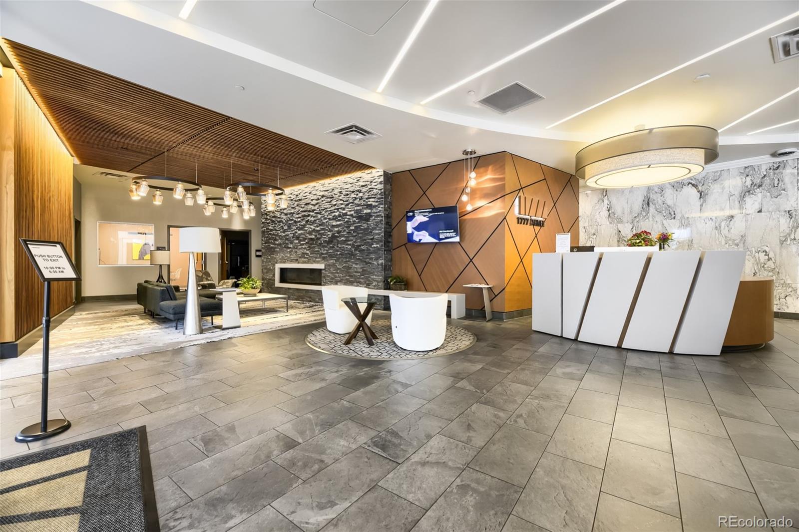 MLS Image #3 for 1777  larimer street 2105,denver, Colorado