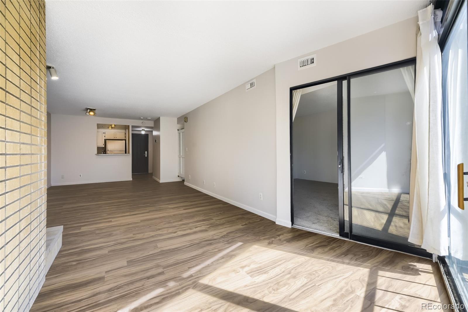 MLS Image #9 for 1777  larimer street 2105,denver, Colorado