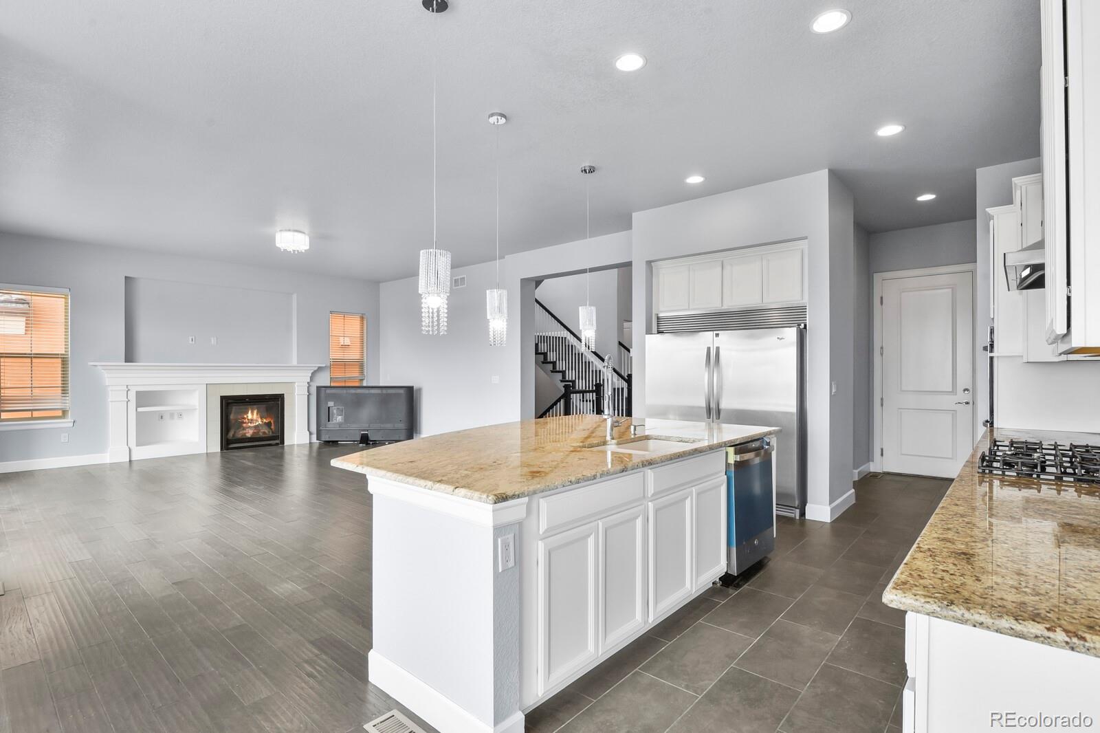 MLS Image #10 for 9781  cantabria point,lone tree, Colorado