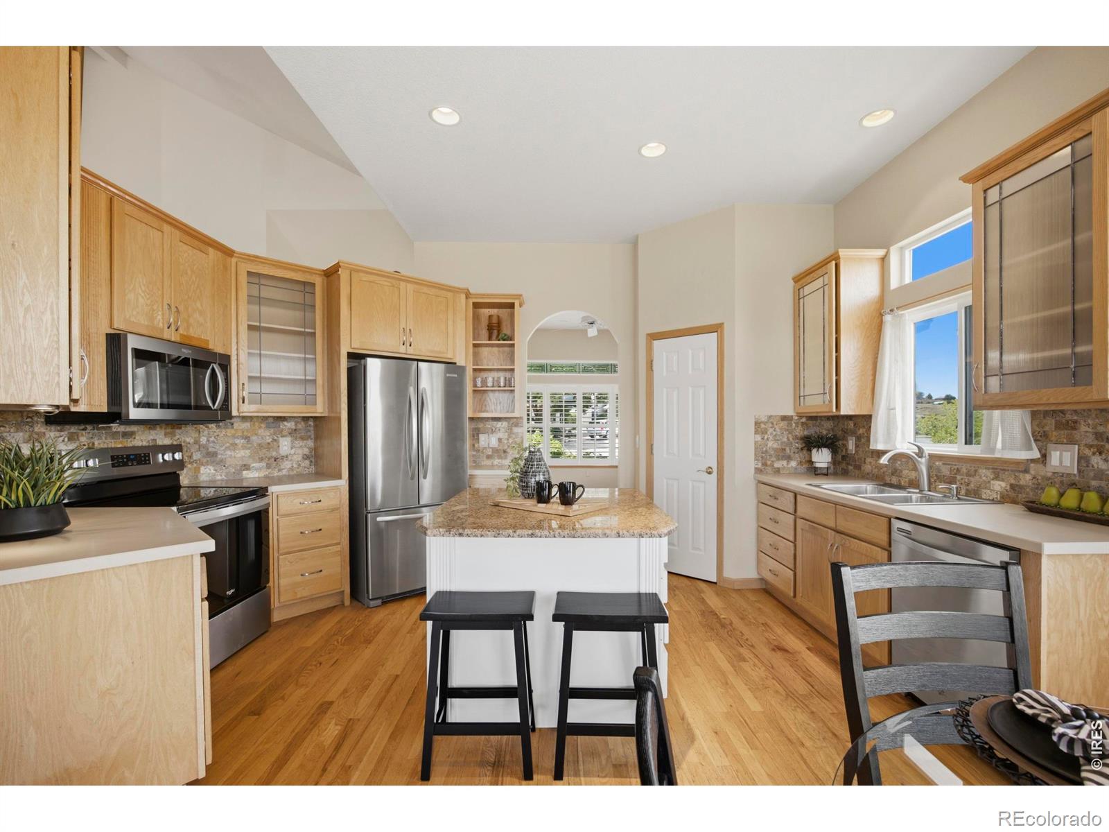 MLS Image #14 for 535  lakeside place,windsor, Colorado