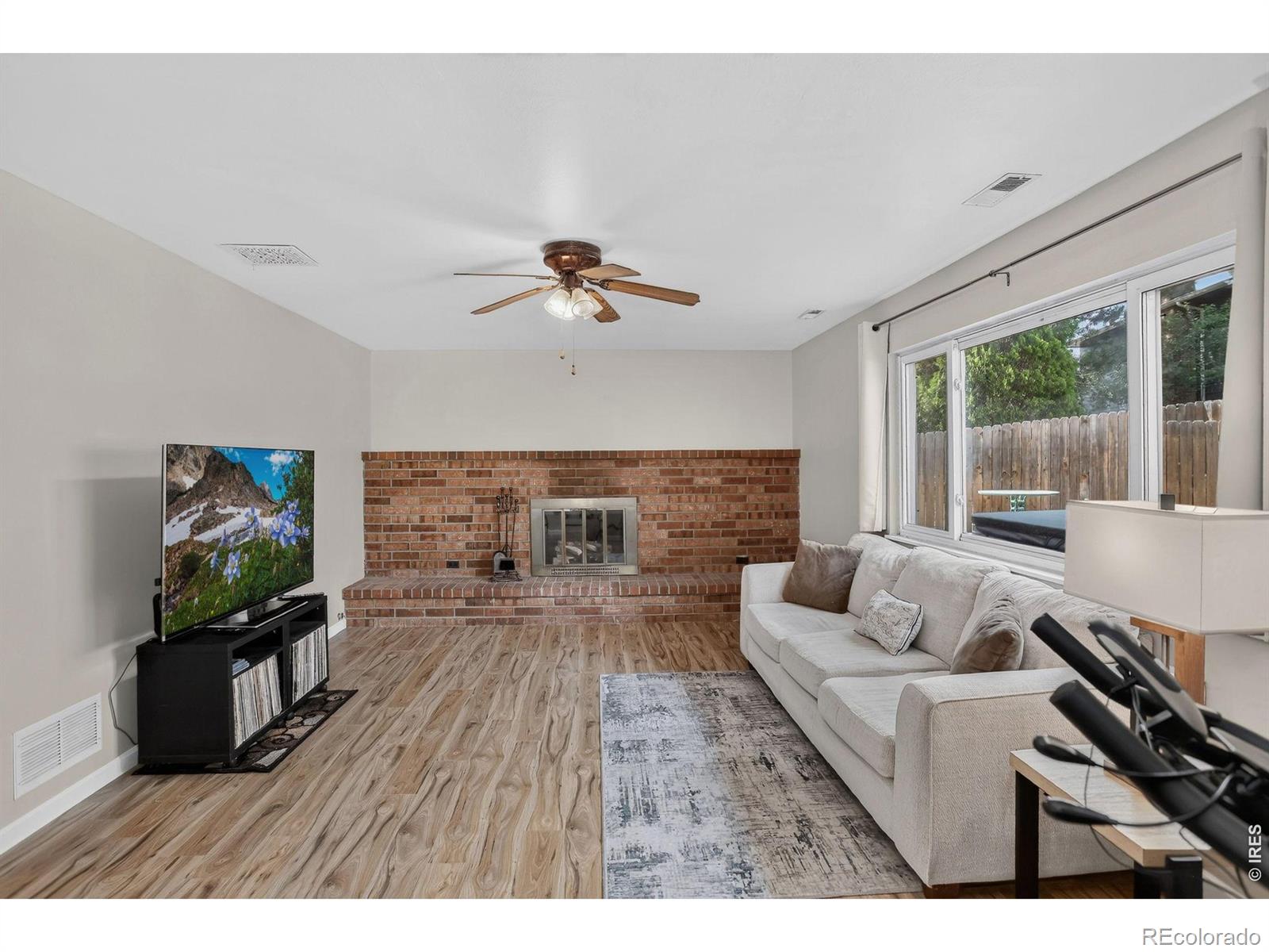 MLS Image #14 for 1931  leicester way,fort collins, Colorado