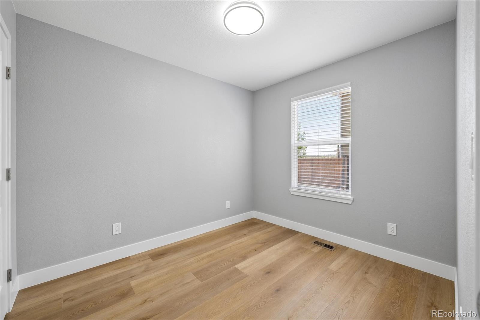 MLS Image #11 for 3046  rose hill street,strasburg, Colorado