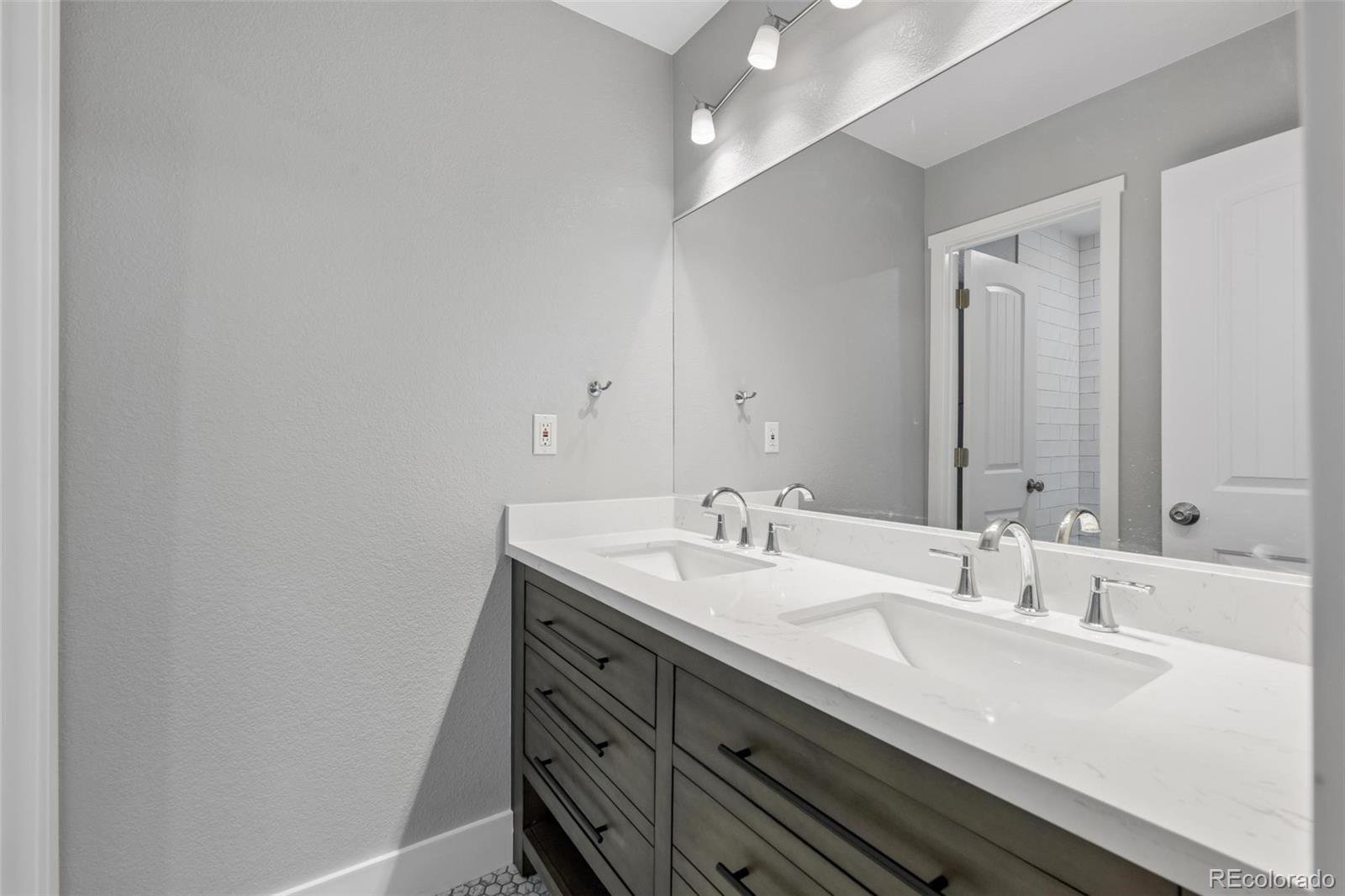 MLS Image #20 for 3046  rose hill street,strasburg, Colorado