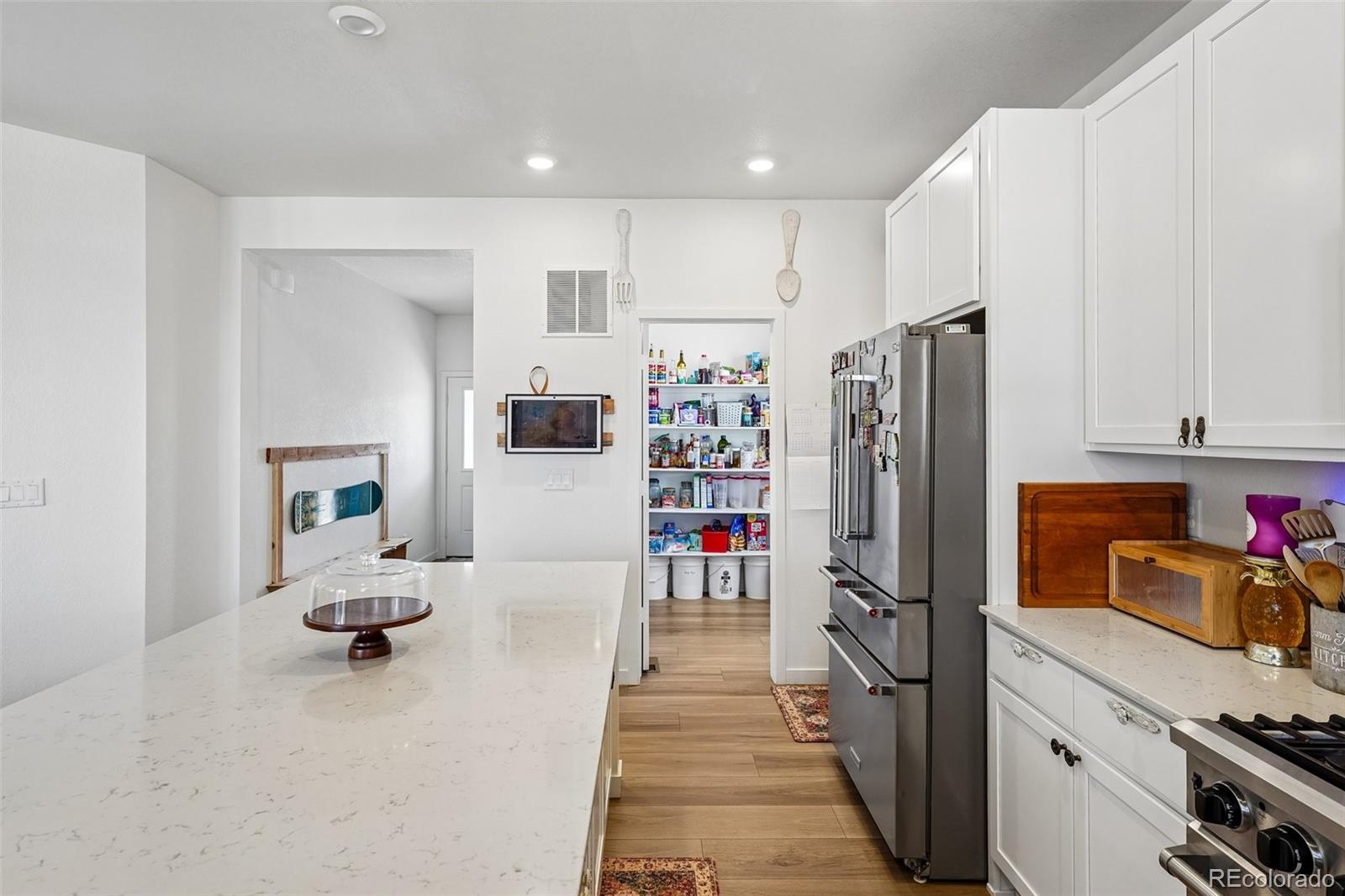 MLS Image #12 for 39592  penn road,elizabeth, Colorado