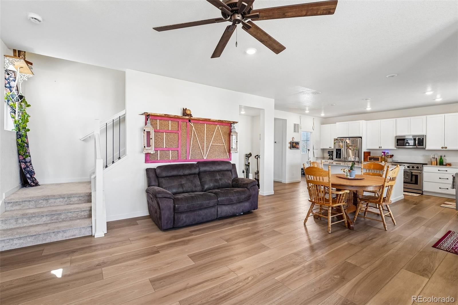 MLS Image #5 for 39592  penn road,elizabeth, Colorado