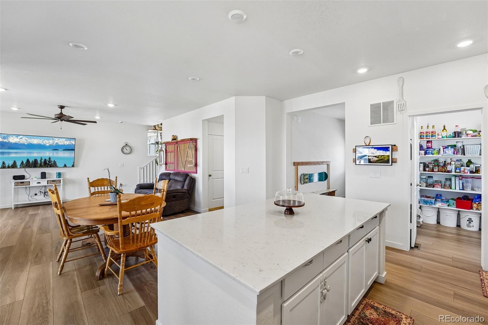 MLS Image #9 for 39592  penn road,elizabeth, Colorado