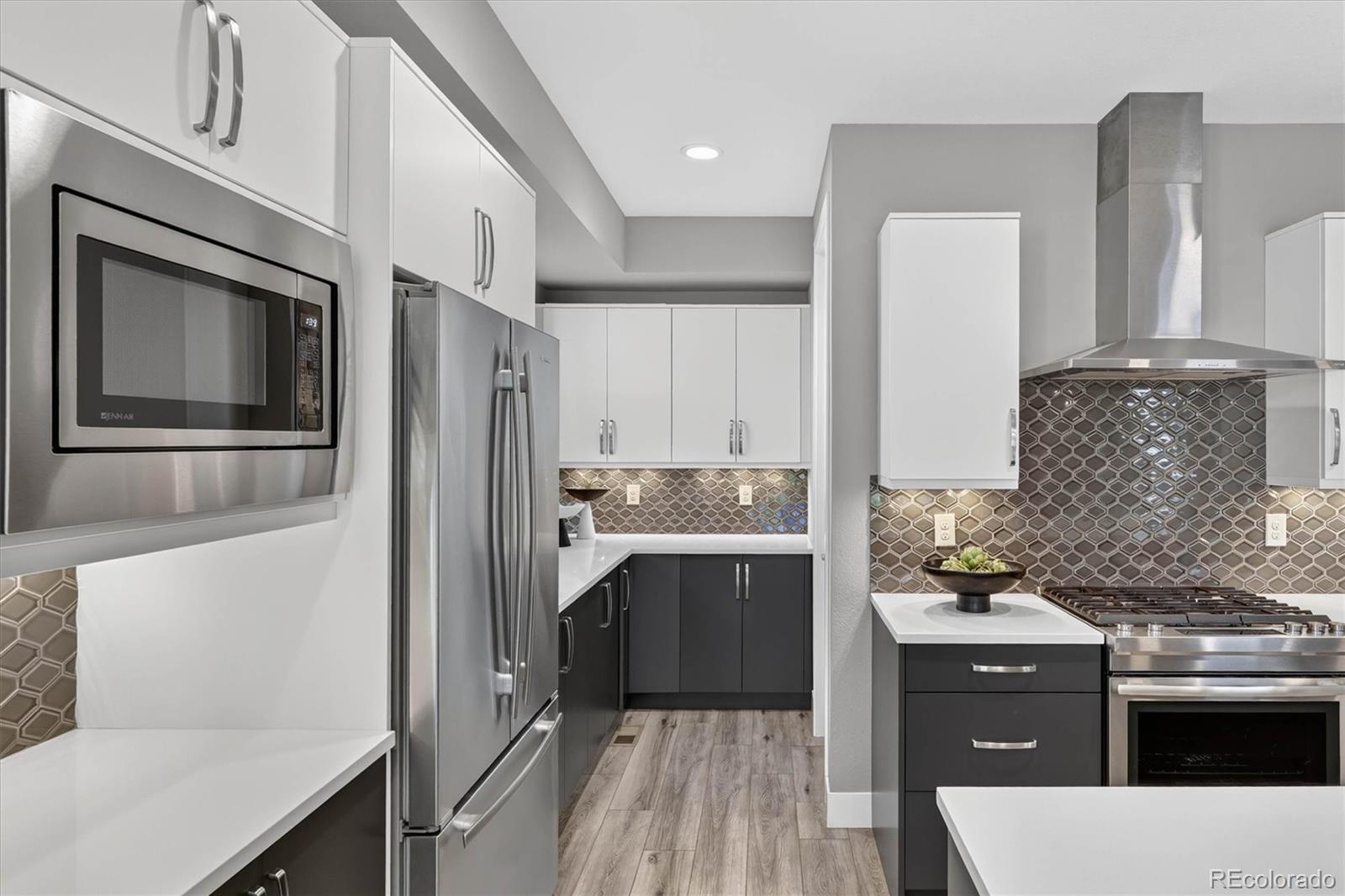 MLS Image #11 for 6048  beeler court,denver, Colorado