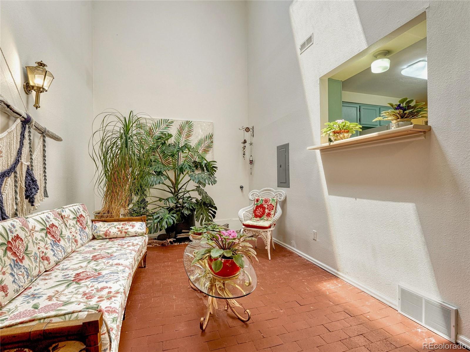 MLS Image #15 for 2005  sussex lane ,colorado springs, Colorado