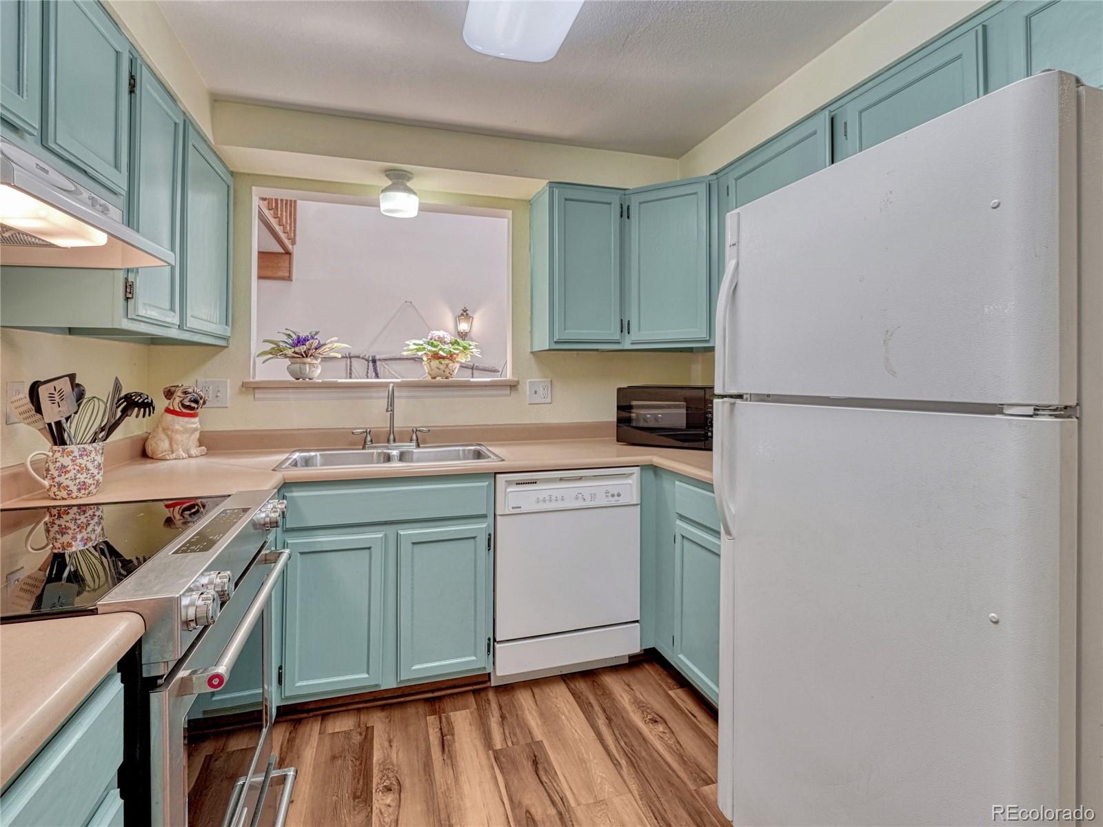 MLS Image #2 for 2005  sussex lane ,colorado springs, Colorado