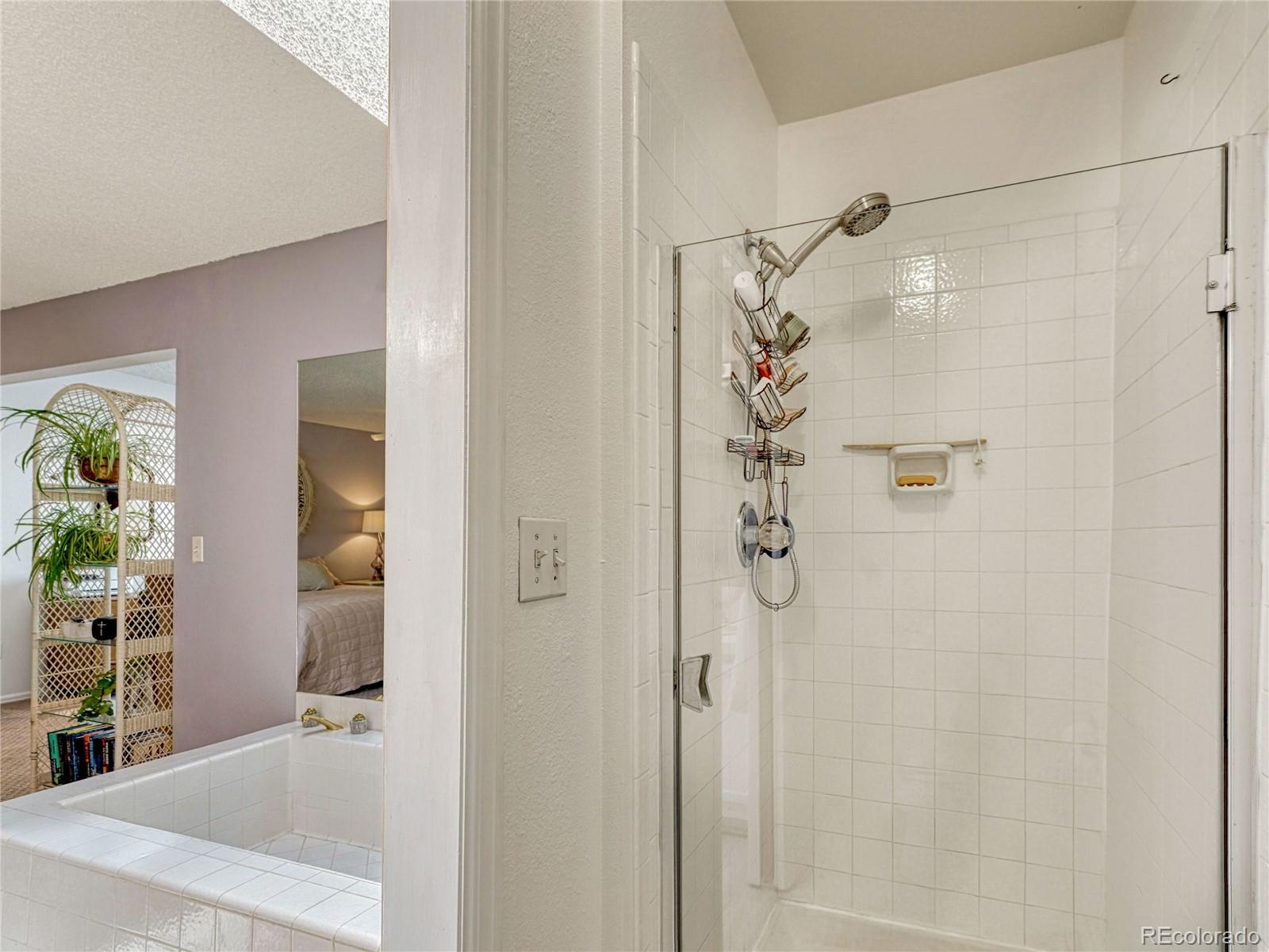 MLS Image #36 for 2005  sussex lane ,colorado springs, Colorado