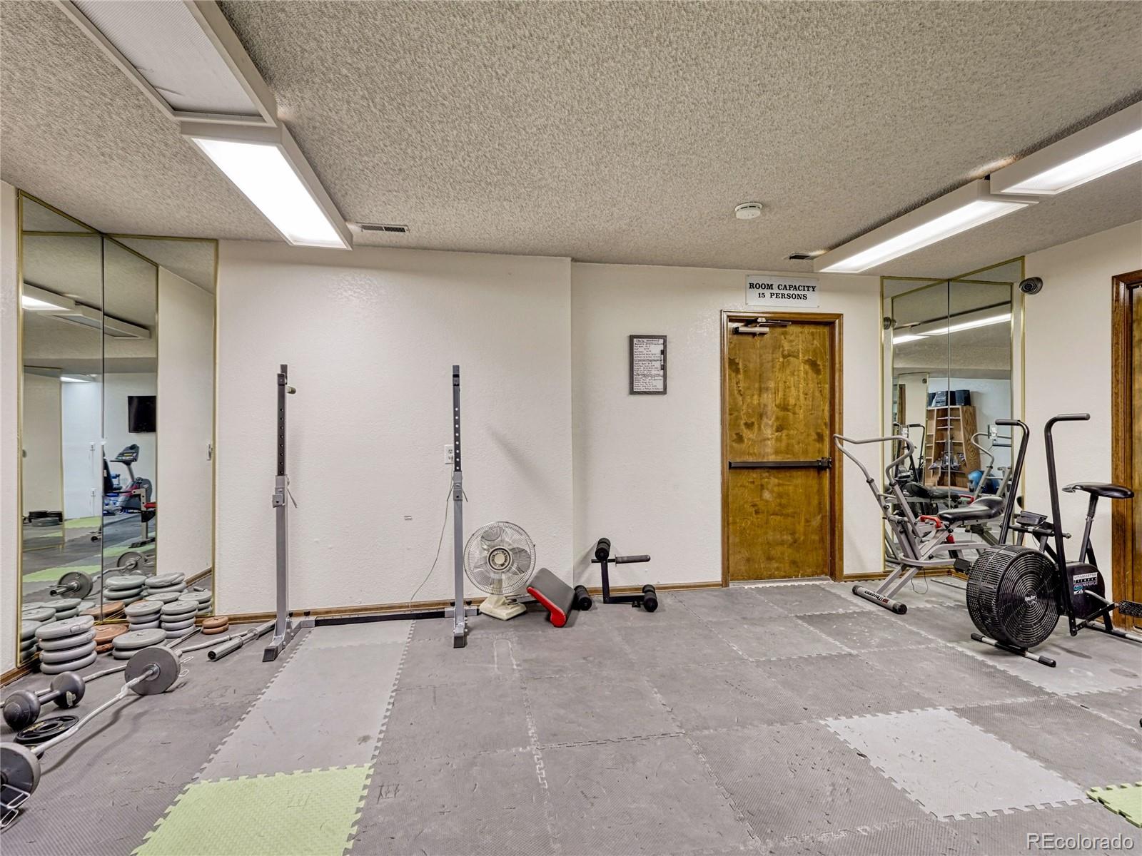 MLS Image #41 for 2005  sussex lane ,colorado springs, Colorado