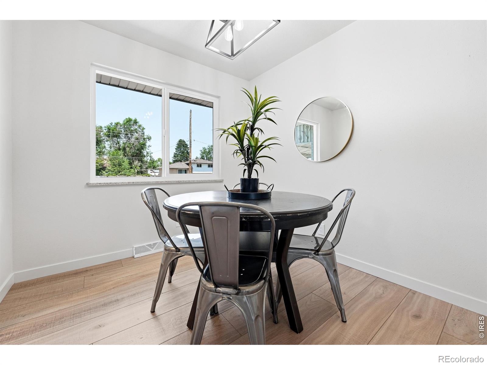 MLS Image #12 for 2721 w 15th street,greeley, Colorado