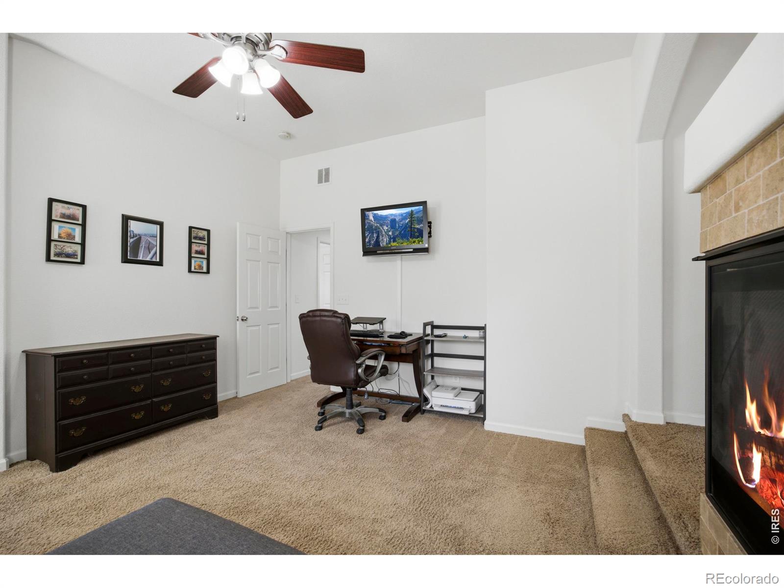 MLS Image #18 for 2713  aylesbury way,johnstown, Colorado