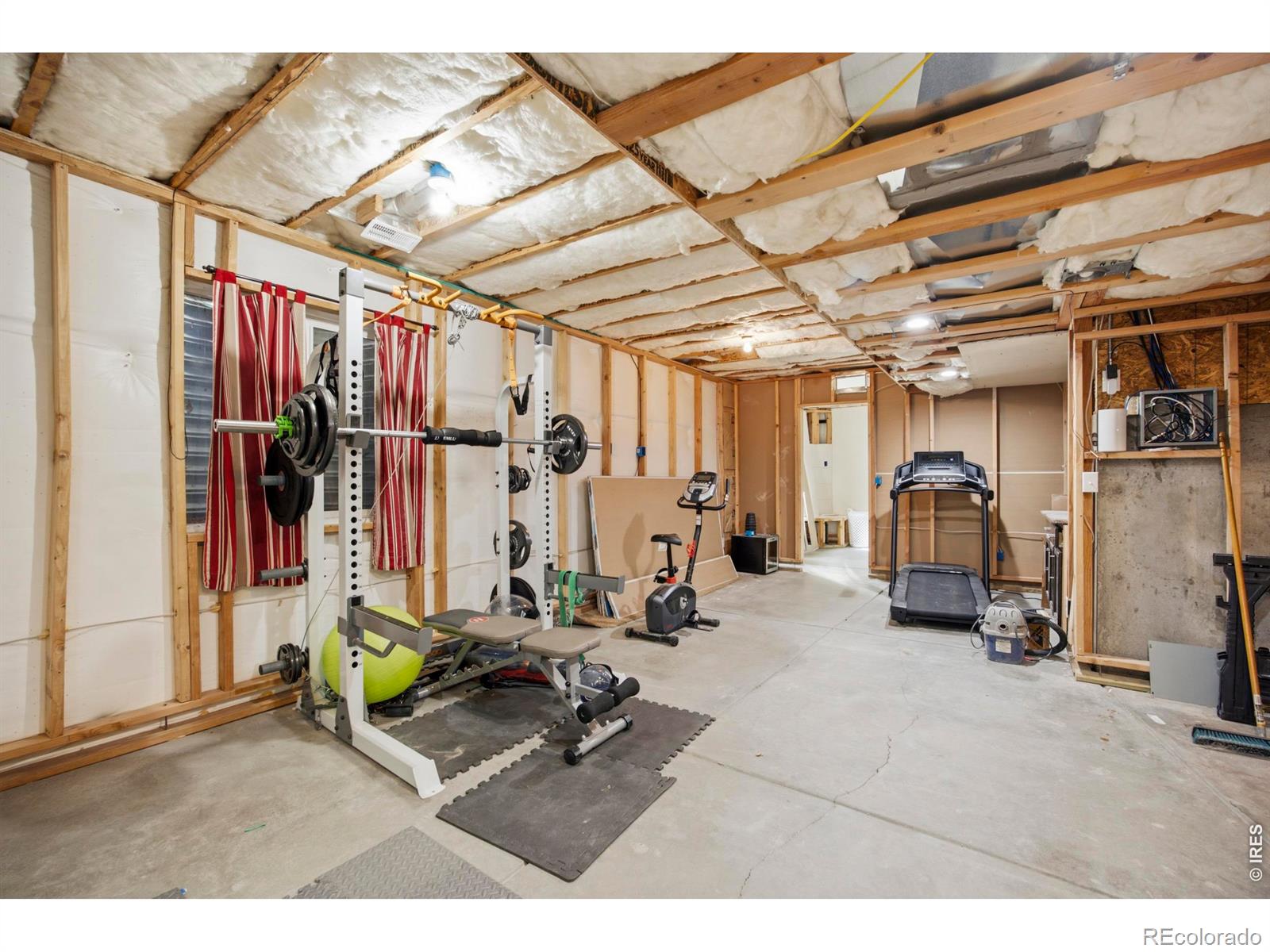 MLS Image #35 for 2713  aylesbury way,johnstown, Colorado
