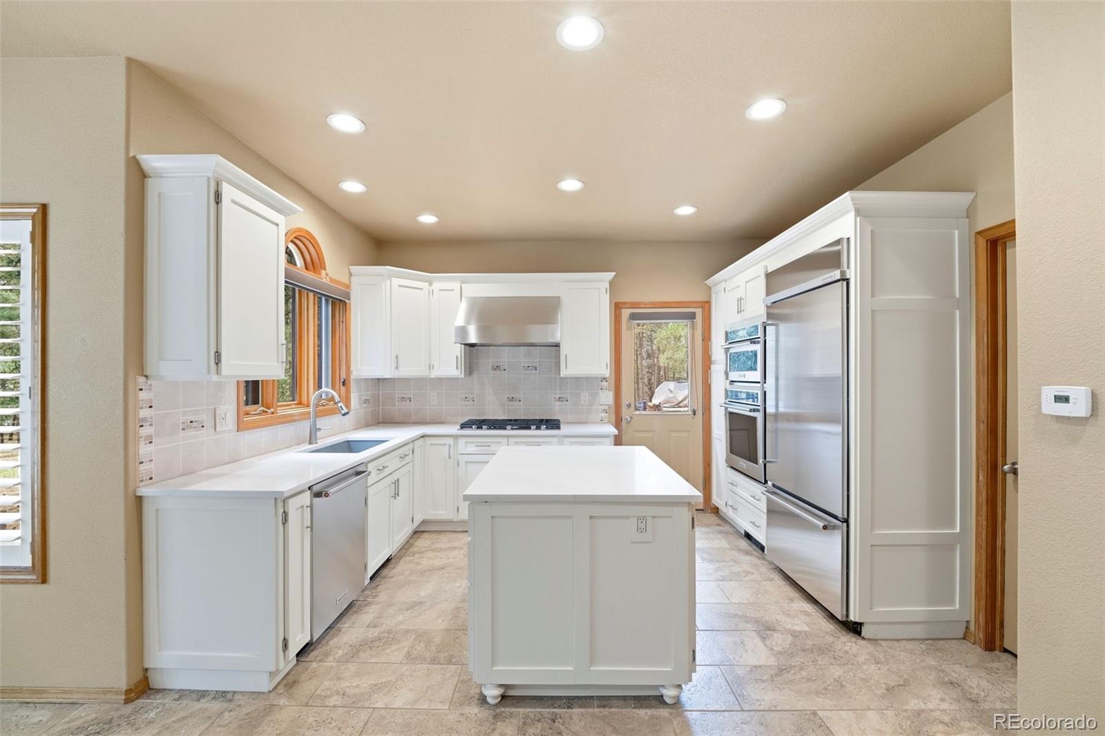 MLS Image #3 for 3925  wavy oak drive,colorado springs, Colorado