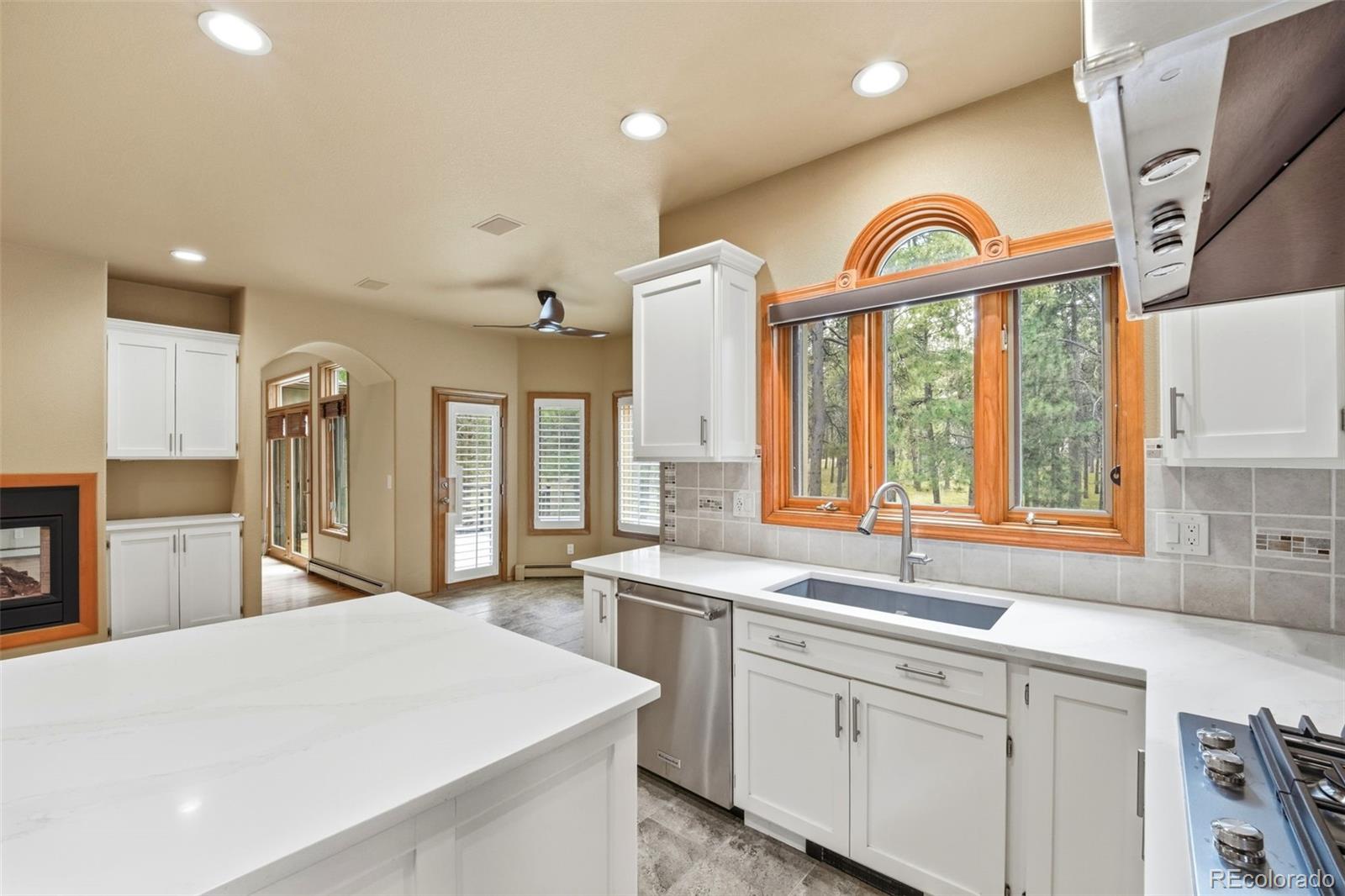 MLS Image #6 for 3925  wavy oak drive,colorado springs, Colorado