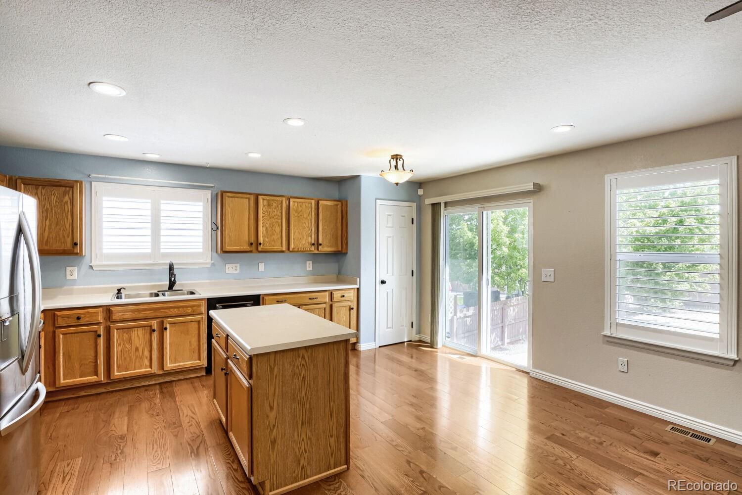MLS Image #11 for 5556 s rome street,aurora, Colorado