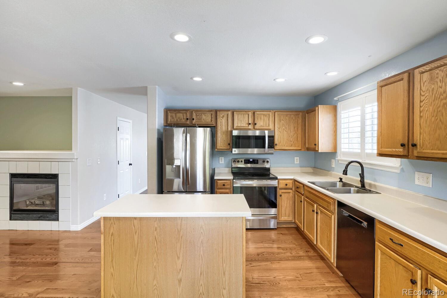 MLS Image #13 for 5556 s rome street,aurora, Colorado