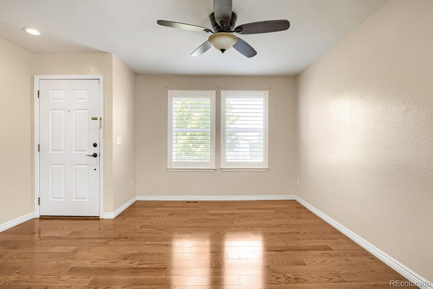 MLS Image #19 for 5556 s rome street,aurora, Colorado