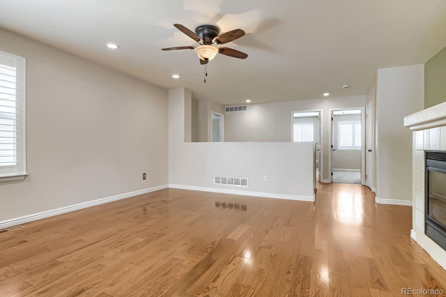 MLS Image #5 for 5556 s rome street,aurora, Colorado