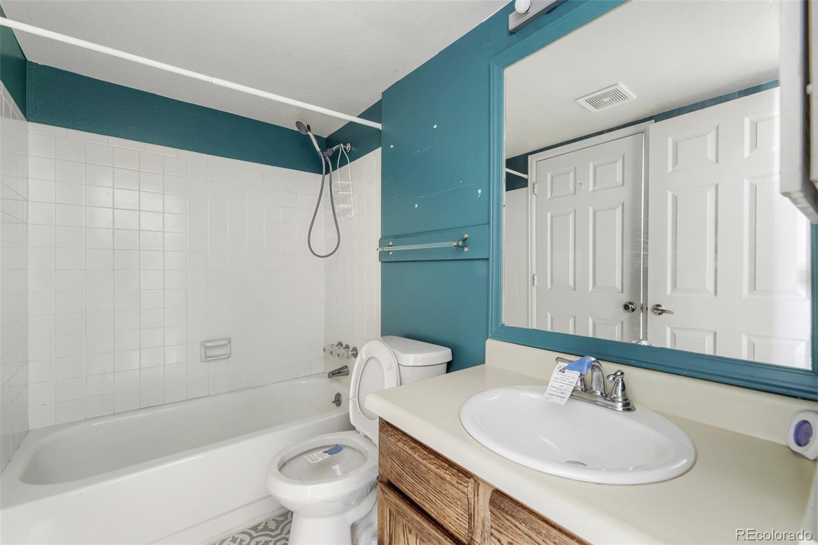 MLS Image #16 for 2405 s worchester court,aurora, Colorado