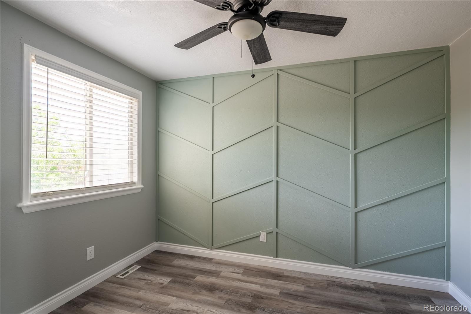 MLS Image #15 for 10615  albion street,denver, Colorado