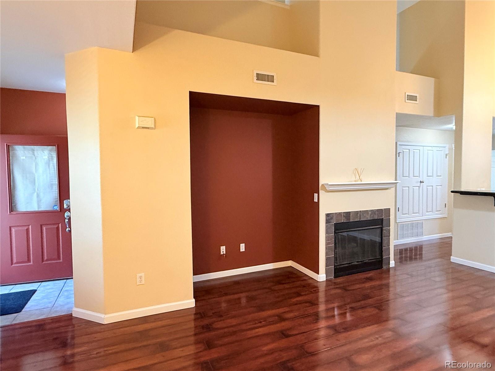 MLS Image #12 for 5800  tower road,denver, Colorado