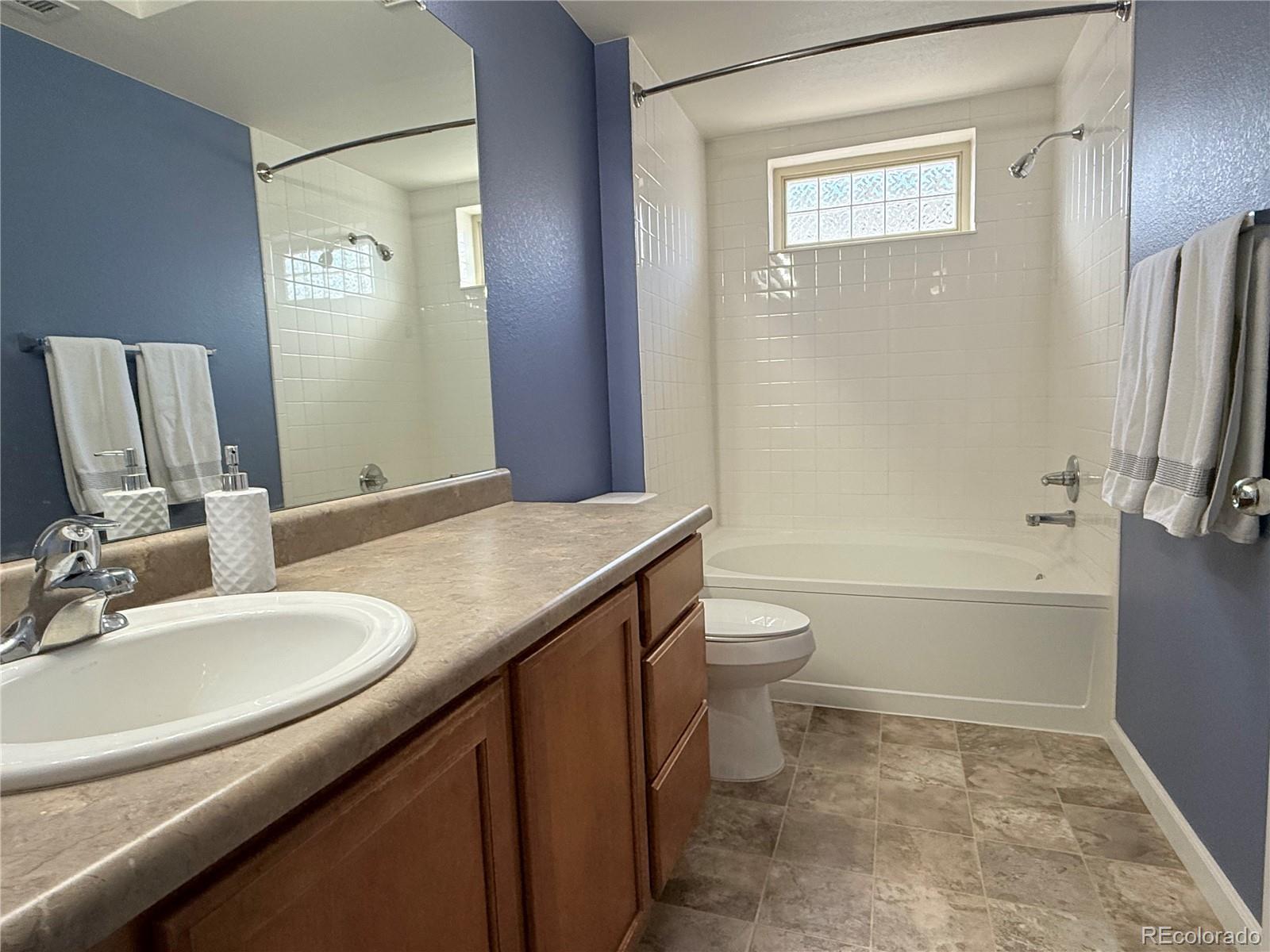 MLS Image #24 for 5800  tower road,denver, Colorado