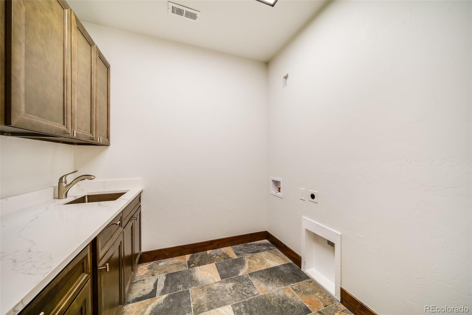 MLS Image #12 for 817  saddle ridge circle,granby, Colorado