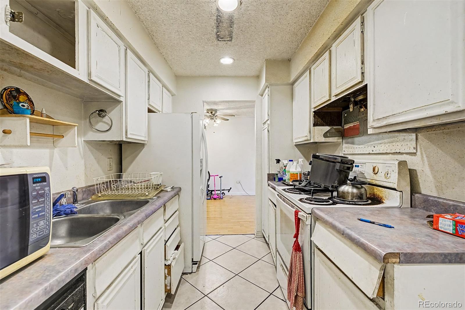MLS Image #11 for 4593 s lowell boulevard,denver, Colorado