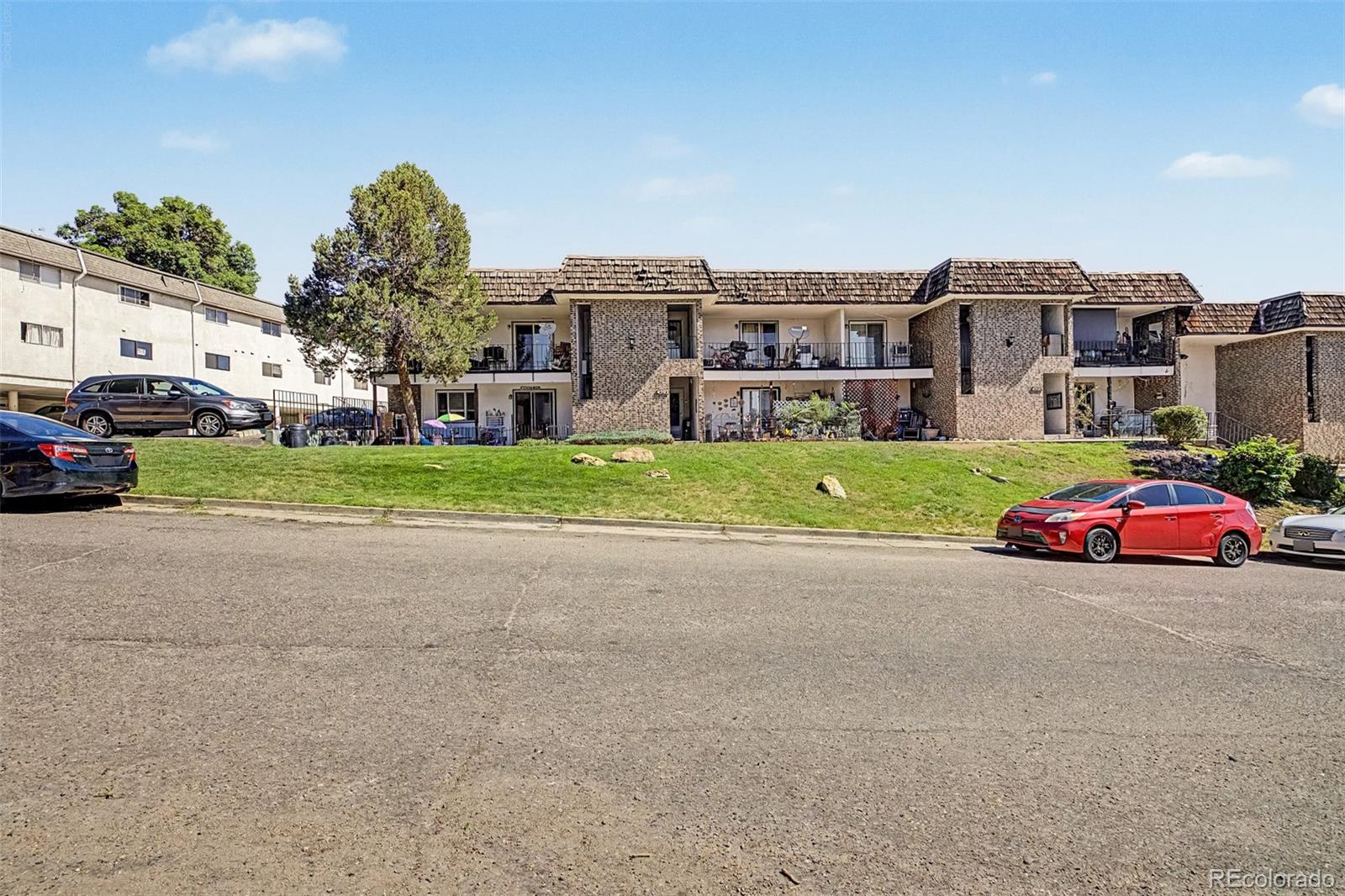 MLS Image #3 for 4593 s lowell boulevard,denver, Colorado