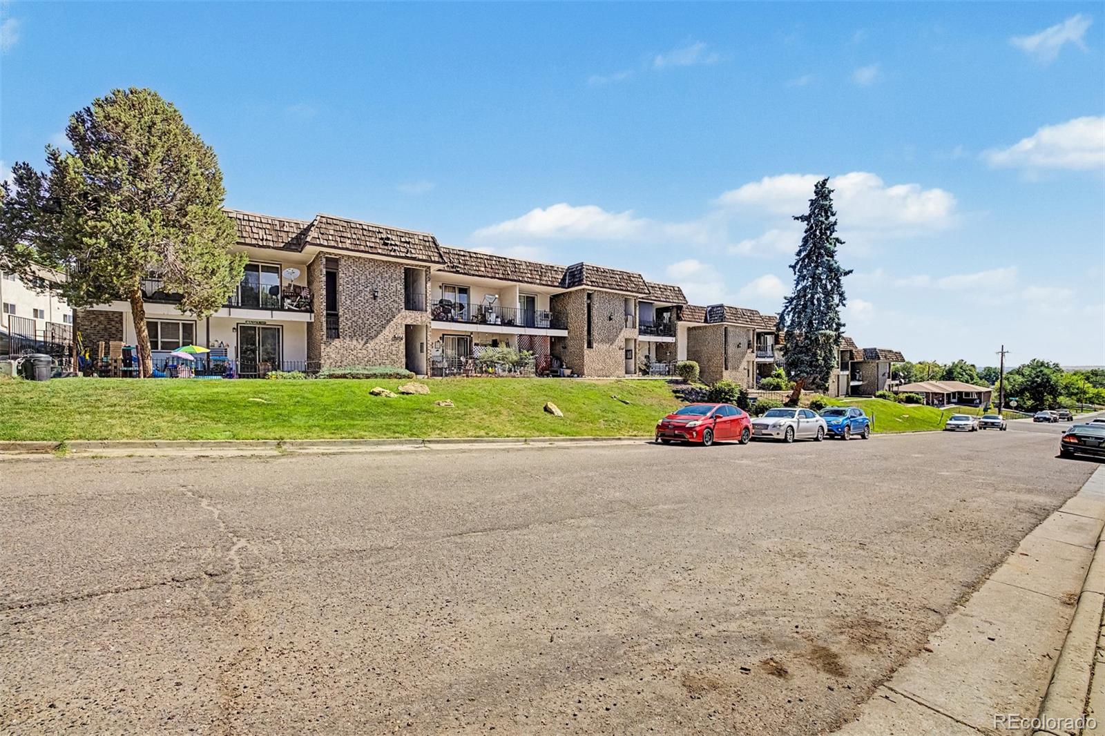 MLS Image #4 for 4593 s lowell boulevard,denver, Colorado