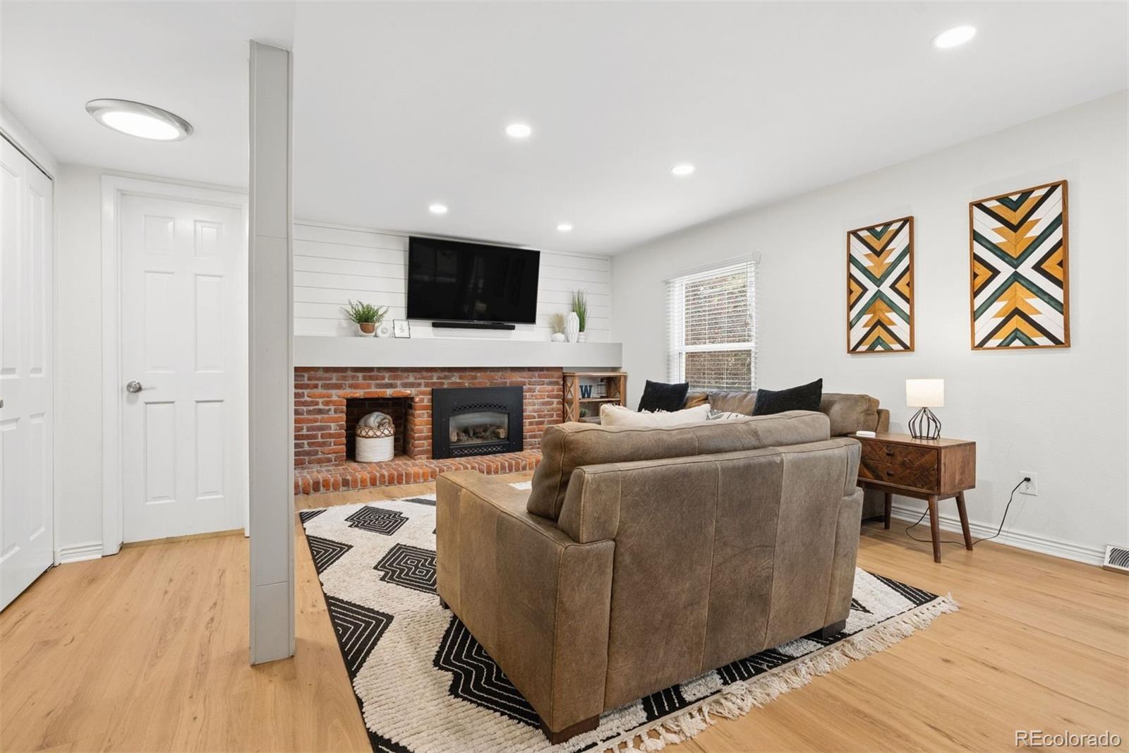 MLS Image #10 for 7626 s willow way,centennial, Colorado