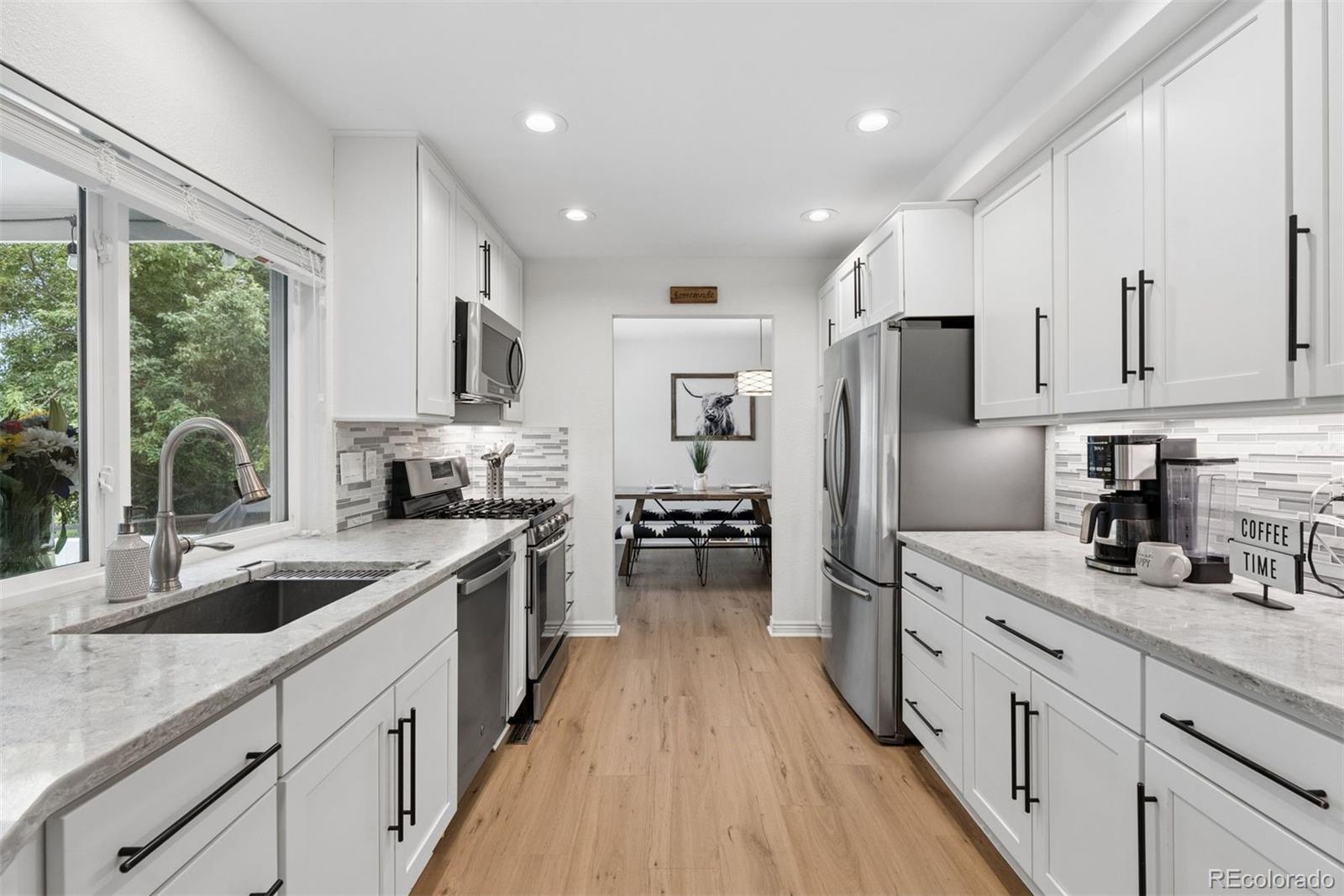 MLS Image #5 for 7626 s willow way,centennial, Colorado