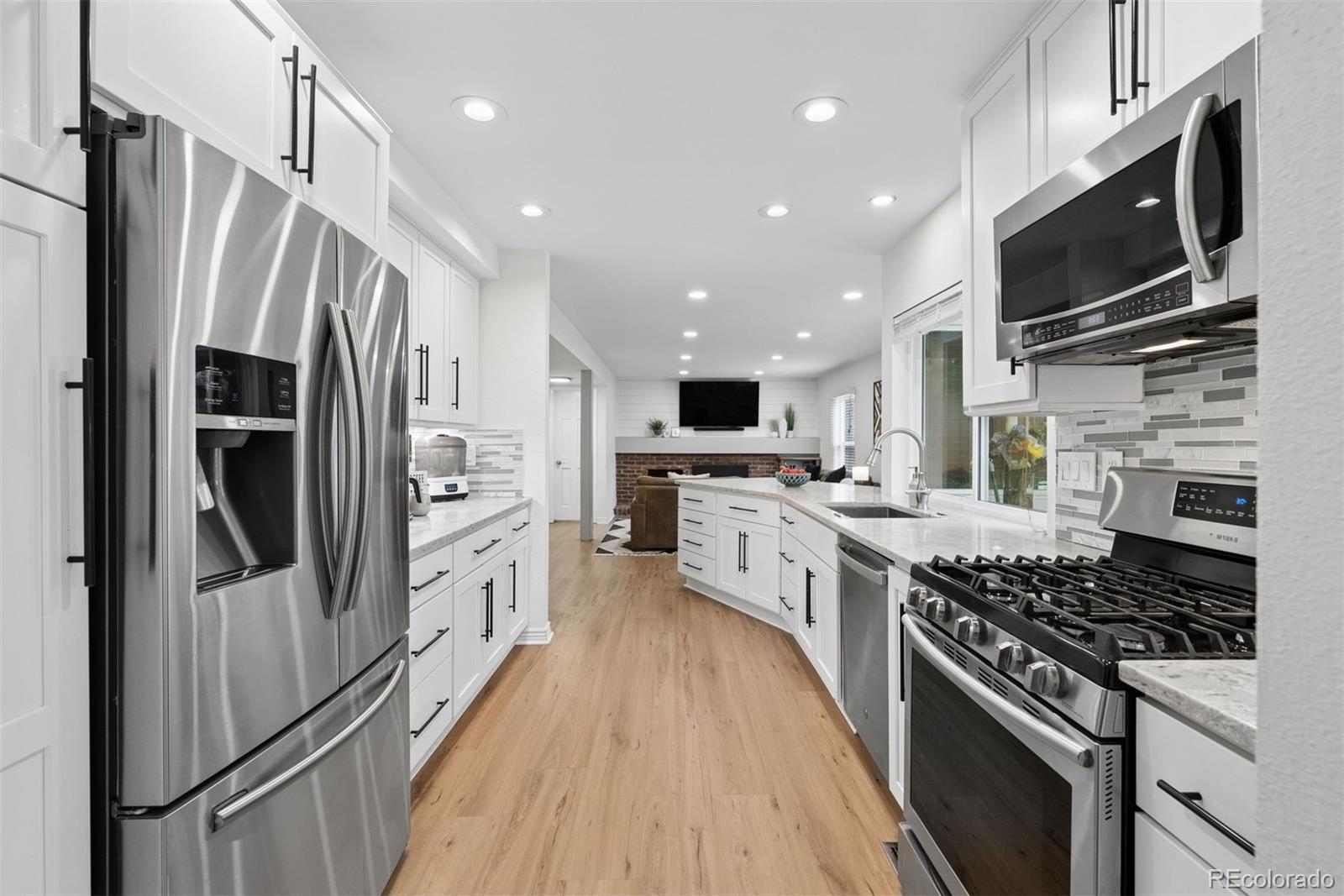 MLS Image #6 for 7626 s willow way,centennial, Colorado