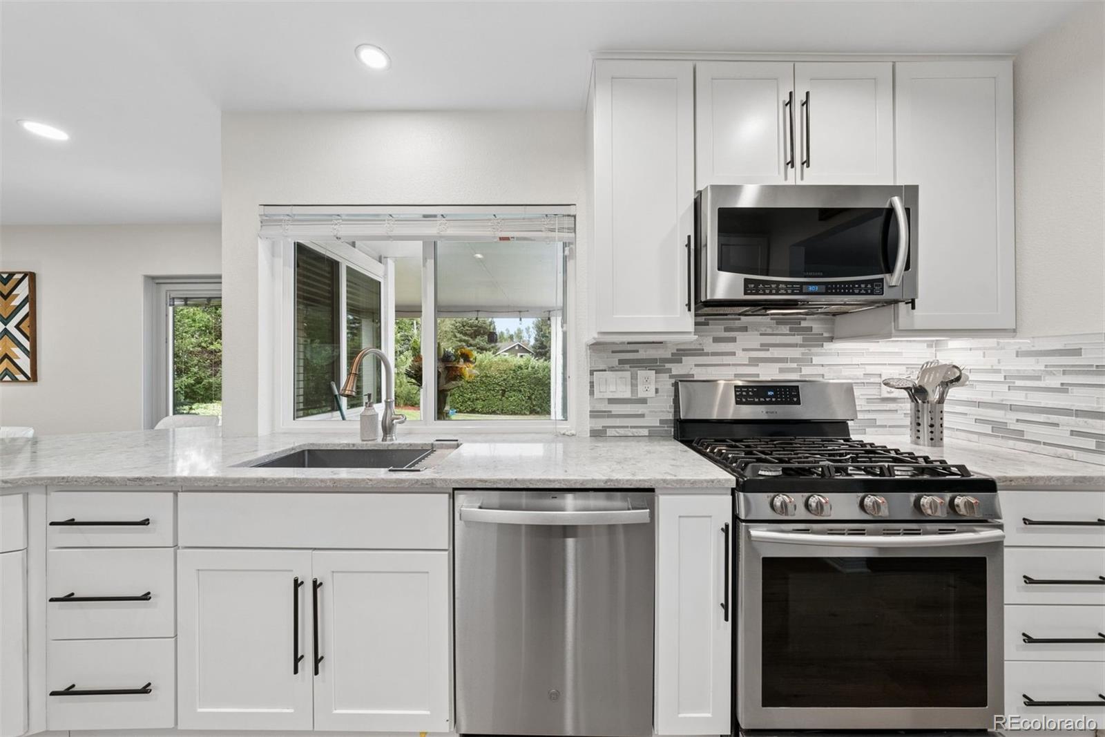 MLS Image #7 for 7626 s willow way,centennial, Colorado