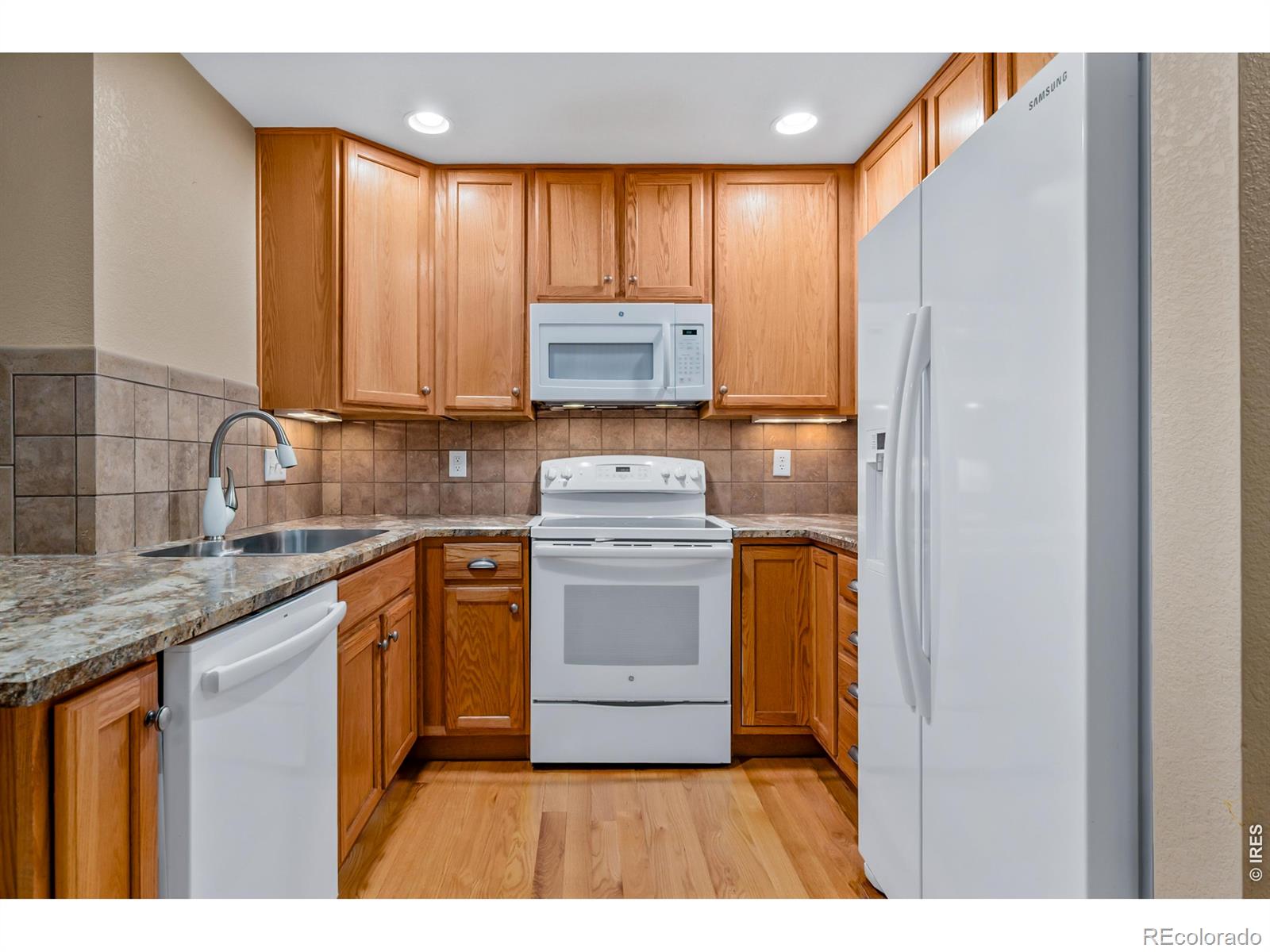 MLS Image #5 for 905  snowberry street,longmont, Colorado