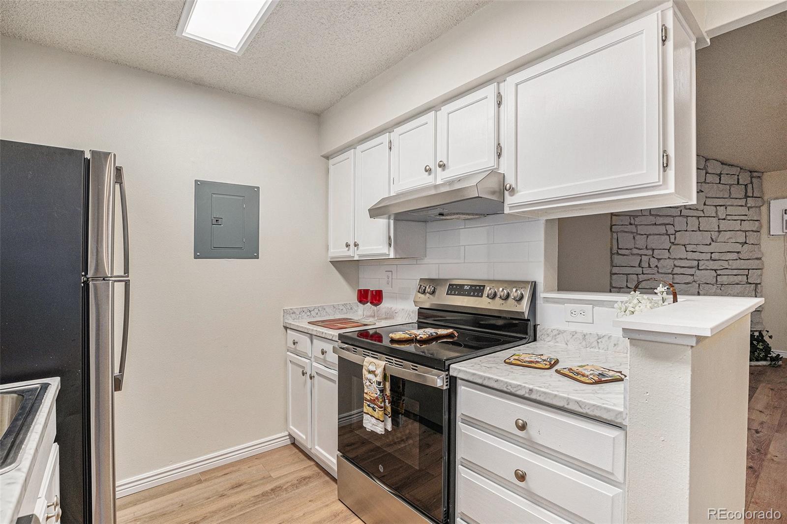 MLS Image #10 for 10150 e virginia avenue 7-304,denver, Colorado