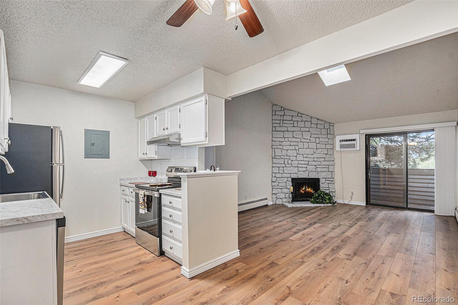 MLS Image #5 for 10150 e virginia avenue 7-304,denver, Colorado