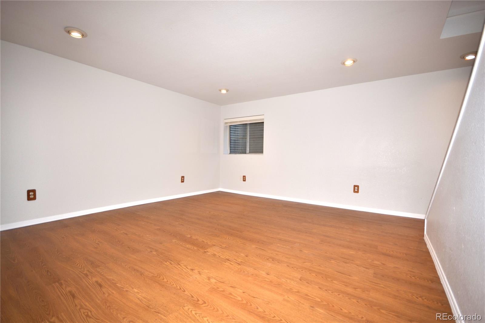 MLS Image #17 for 11287  holly street,denver, Colorado