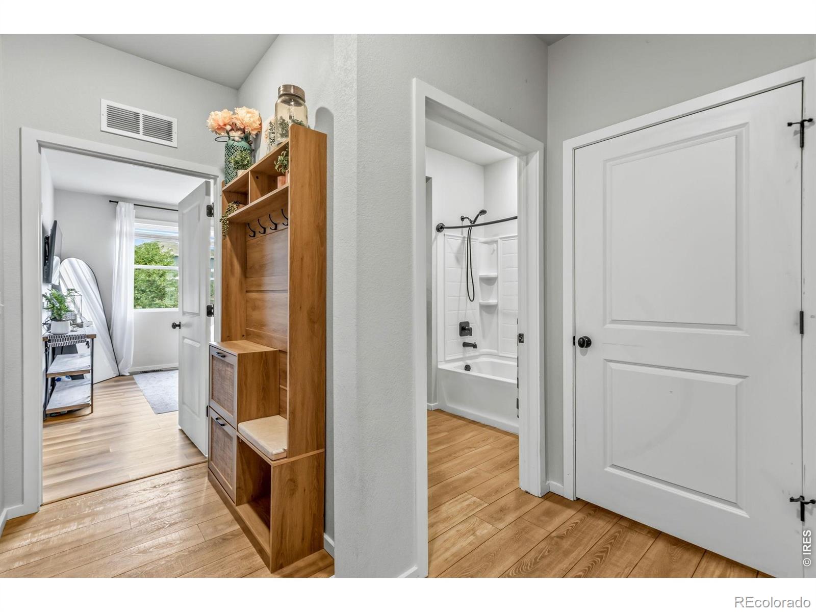 MLS Image #10 for 2086  autumn moon drive,windsor, Colorado