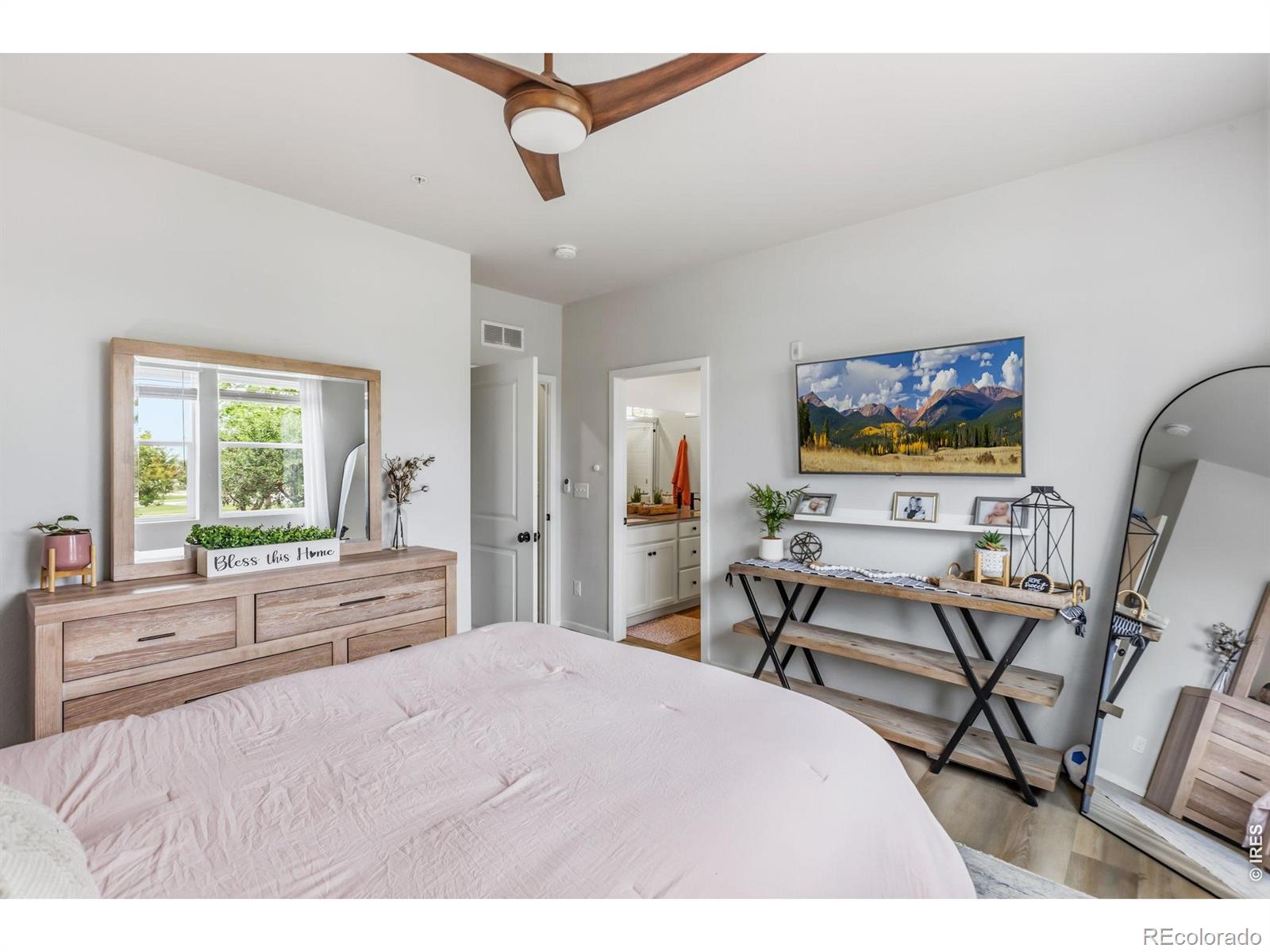 MLS Image #12 for 2086  autumn moon drive,windsor, Colorado