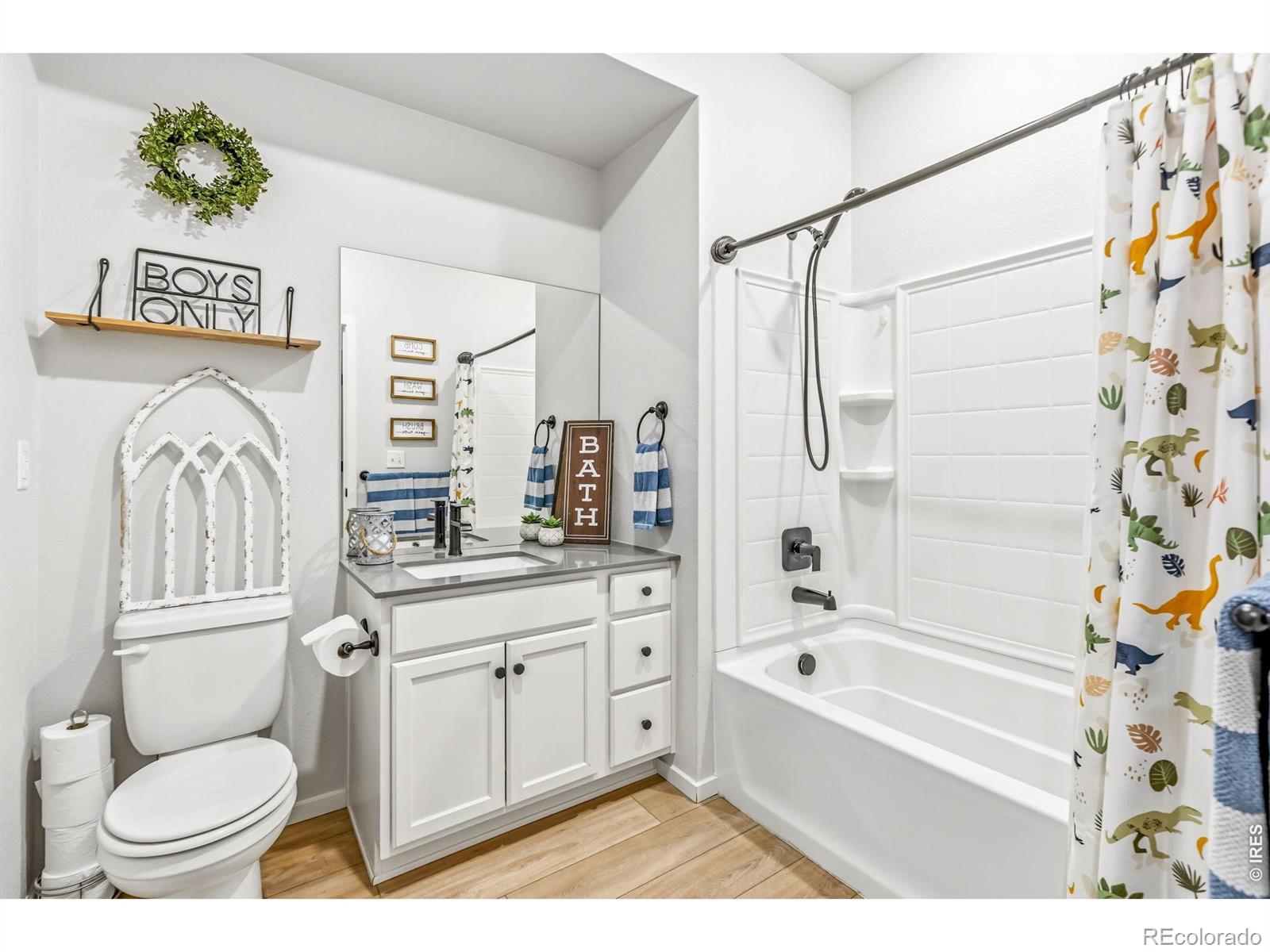 MLS Image #20 for 2086  autumn moon drive,windsor, Colorado