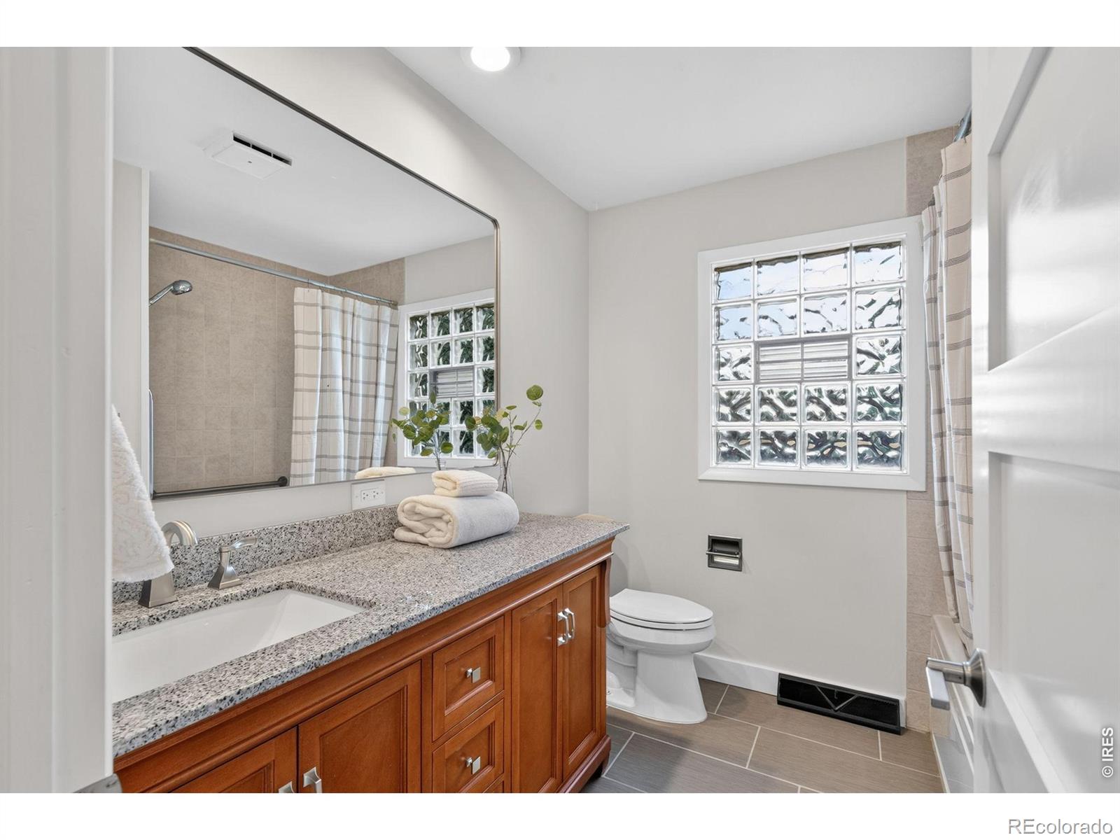 MLS Image #19 for 1118  ridgelawn drive,fort collins, Colorado