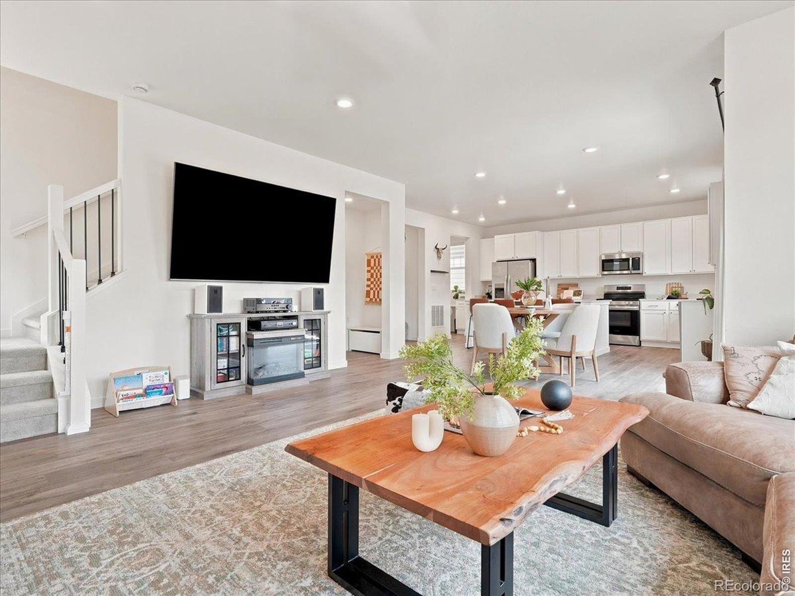 MLS Image #3 for 5564  fleur de lis lane,timnath, Colorado