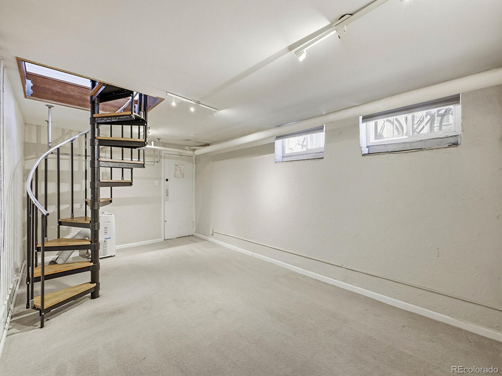 MLS Image #25 for 1528 n emerson street 2,denver, Colorado